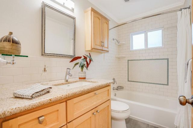 W Oakwood Boulevard, Redwood City, CA 94061