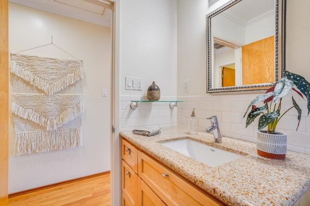 W Oakwood Boulevard, Redwood City, CA 94061