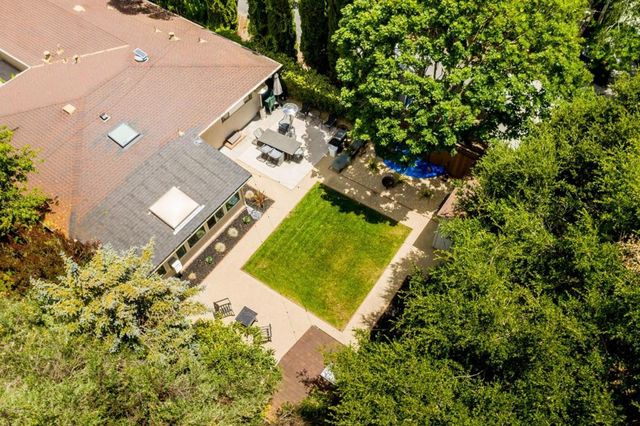 W Oakwood Boulevard, Redwood City, CA 94061