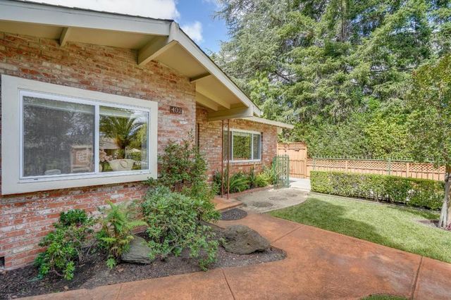 W Oakwood Boulevard, Redwood City, CA 94061