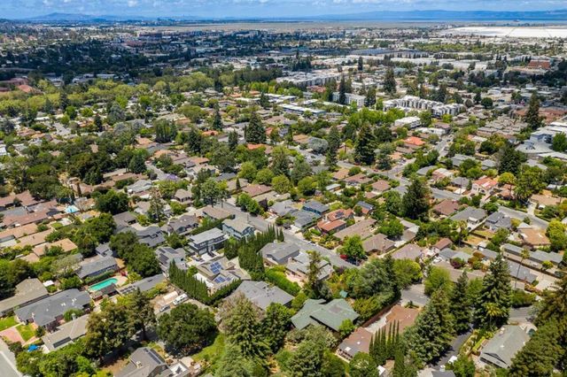 W Oakwood Boulevard, Redwood City, CA 94061