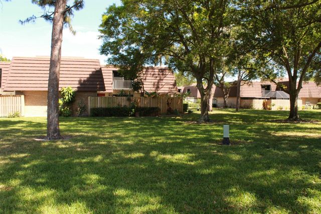 716 7th Lane, Palm Beach Gardens, FL 33418