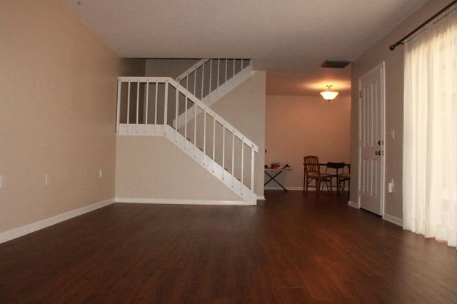 716 7th Lane, Palm Beach Gardens, FL 33418