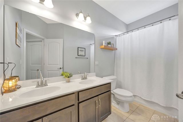 64 English Oak Lane, Springboro, OH 45066