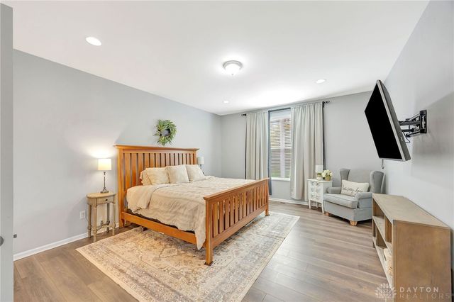 64 English Oak Lane, Springboro, OH 45066