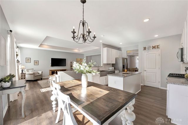 64 English Oak Lane, Springboro, OH 45066