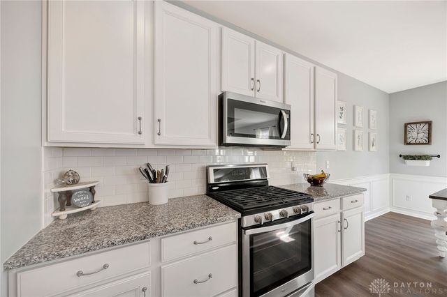 64 English Oak Lane, Springboro, OH 45066