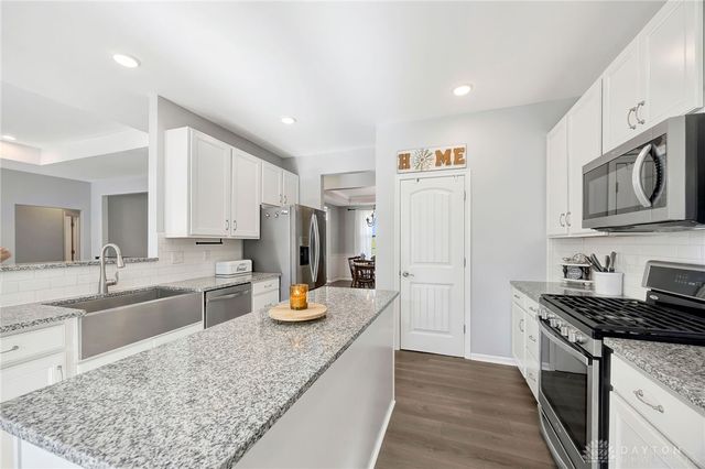 64 English Oak Lane, Springboro, OH 45066