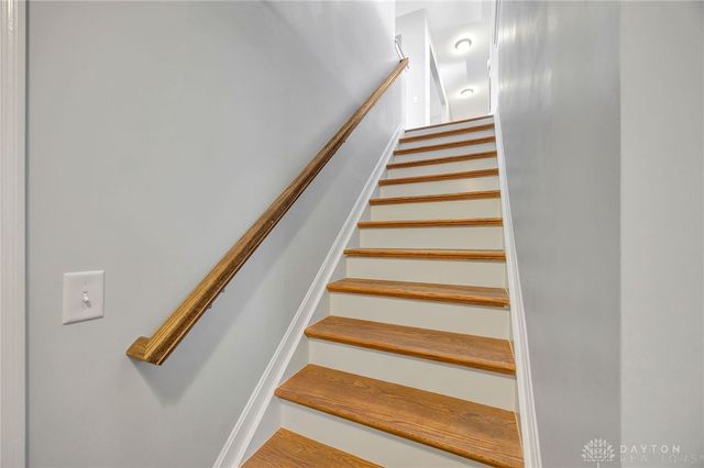 64 English Oak Lane, Springboro, OH 45066