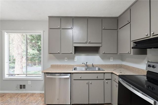 473 Raven Springs Trail, Stone Mountain, GA 30087