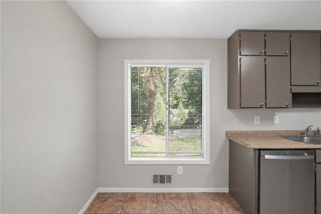 473 Raven Springs Trail, Stone Mountain, GA 30087