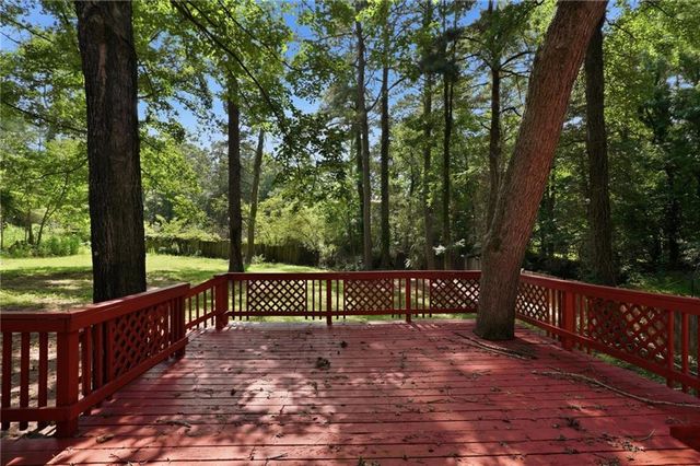 473 Raven Springs Trail, Stone Mountain, GA 30087