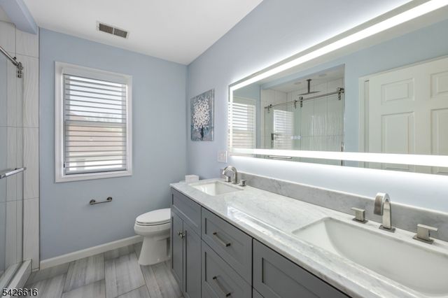 18 Renshaw Dr, Montville Twp., NJ 07045