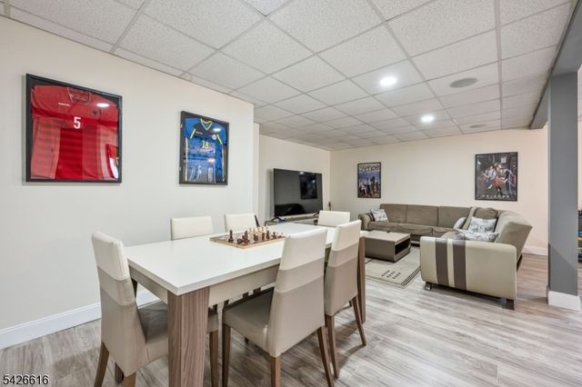 18 Renshaw Dr, Montville Twp., NJ 07045