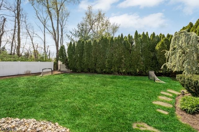 18 Renshaw Dr, Montville Twp., NJ 07045