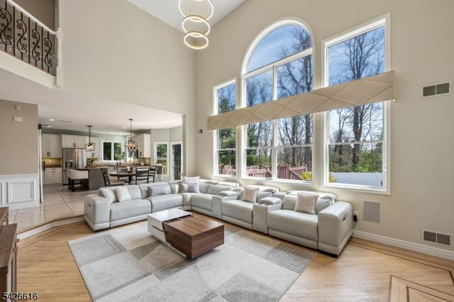 18 Renshaw Dr, Montville Twp., NJ 07045