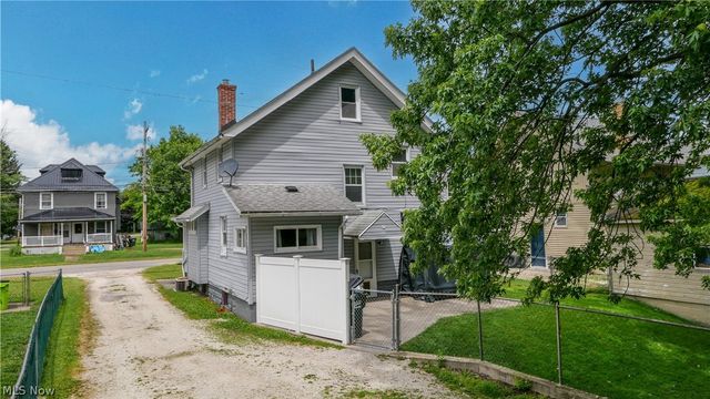 308 Arlington Boulevard, Newton Falls, OH 44444