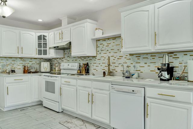 241 County Road 158, Riceville, TN 37370