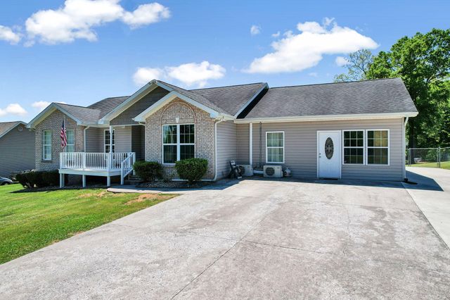 241 County Road 158, Riceville, TN 37370