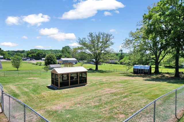 241 County Road 158, Riceville, TN 37370