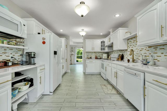 241 County Road 158, Riceville, TN 37370