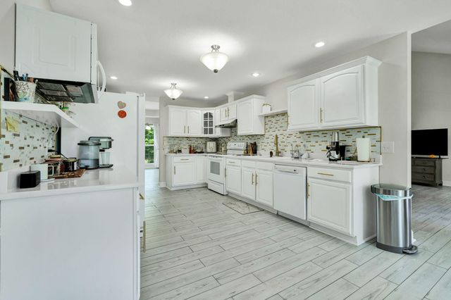 241 County Road 158, Riceville, TN 37370