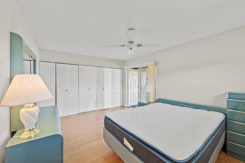 Image 20 of property listing at 43 Saxony A, Delray Beach, FL 33446