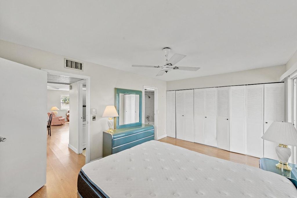 Image 21 of property listing at 43 Saxony A, Delray Beach, FL 33446