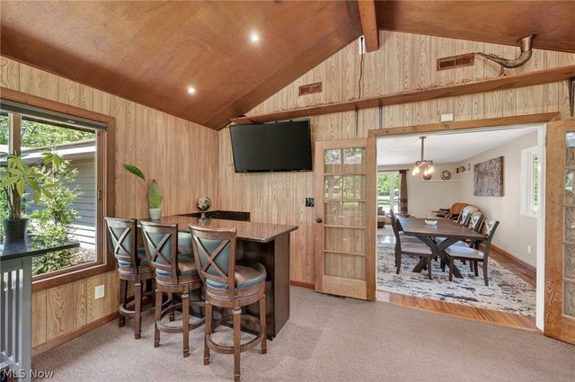 25983 Hilliard Boulevard, Westlake, OH 44145