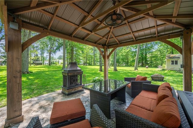 25983 Hilliard Boulevard, Westlake, OH 44145