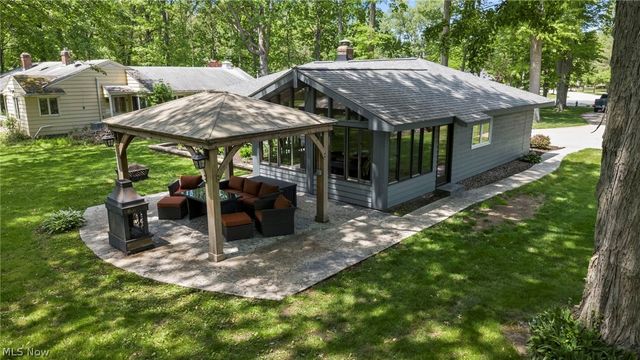 25983 Hilliard Boulevard, Westlake, OH 44145