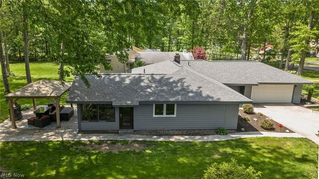 25983 Hilliard Boulevard, Westlake, OH 44145