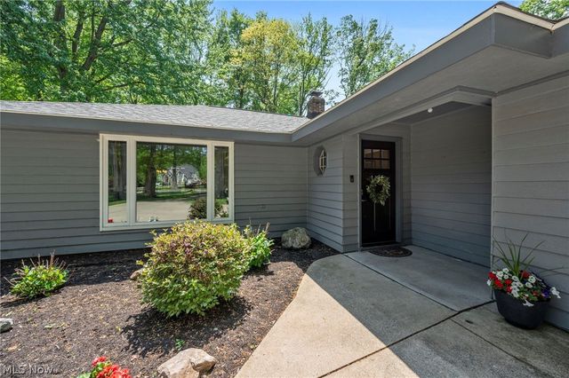 25983 Hilliard Boulevard, Westlake, OH 44145