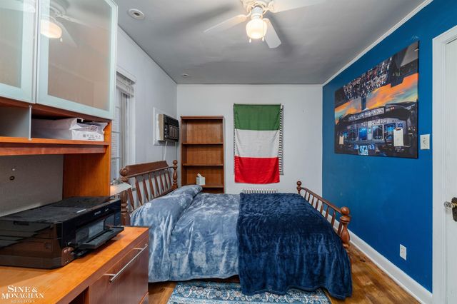 441 Manor Street, Grosse Pointe Farms, MI 48236