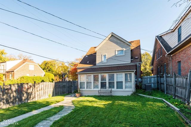 441 Manor Street, Grosse Pointe Farms, MI 48236