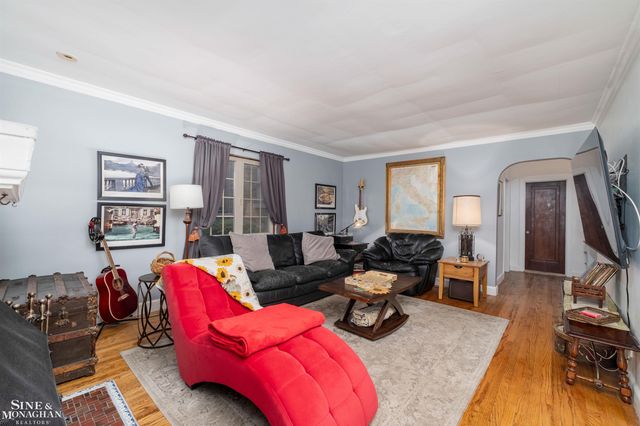 441 Manor Street, Grosse Pointe Farms, MI 48236