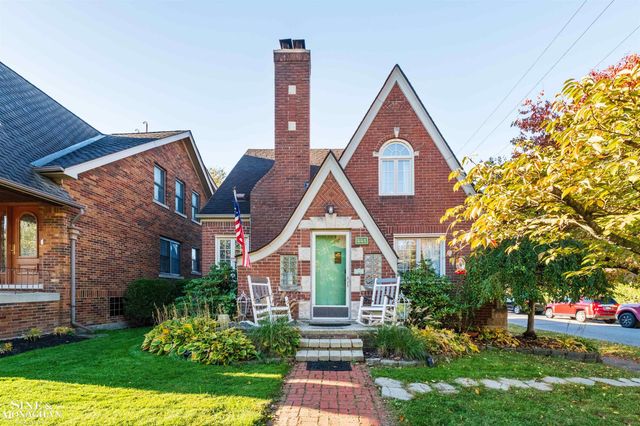 441 Manor Street, Grosse Pointe Farms, MI 48236