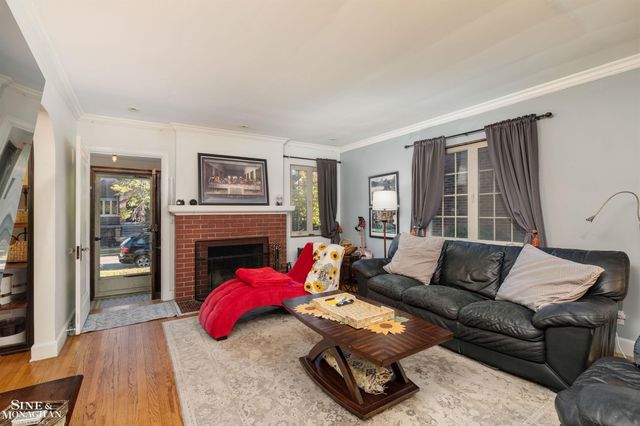 441 Manor Street, Grosse Pointe Farms, MI 48236