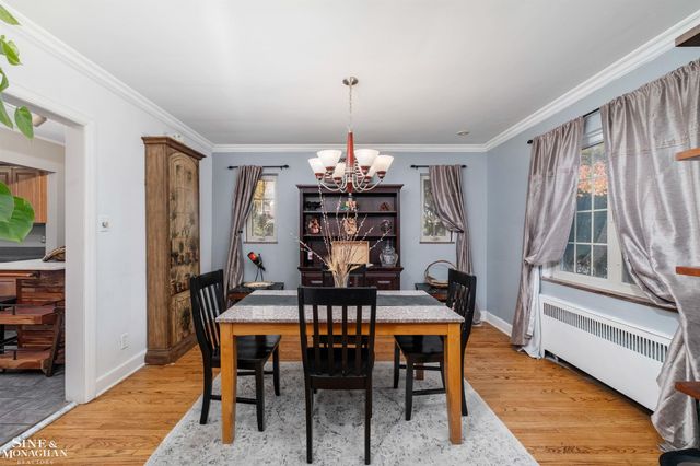 441 Manor Street, Grosse Pointe Farms, MI 48236