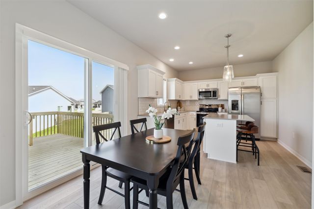 1715 Willow Court, Norwalk, IA 50211