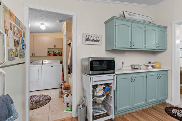 11899 Country Aire Lane, Mountain Grove, MO 65711