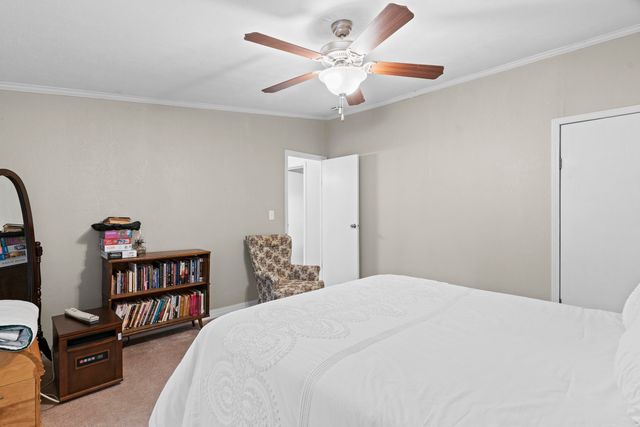 11899 Country Aire Lane, Mountain Grove, MO 65711