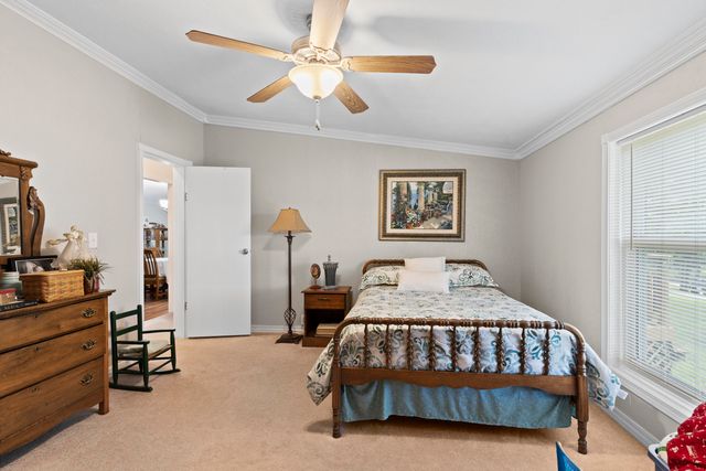 11899 Country Aire Lane, Mountain Grove, MO 65711