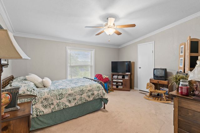 11899 Country Aire Lane, Mountain Grove, MO 65711