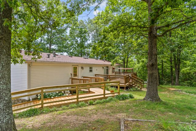 11899 Country Aire Lane, Mountain Grove, MO 65711