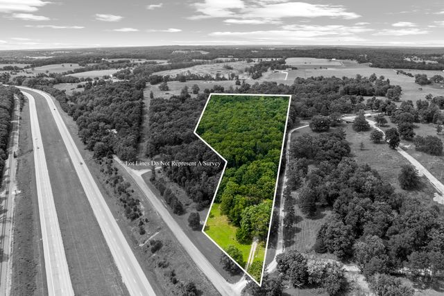 11899 Country Aire Lane, Mountain Grove, MO 65711