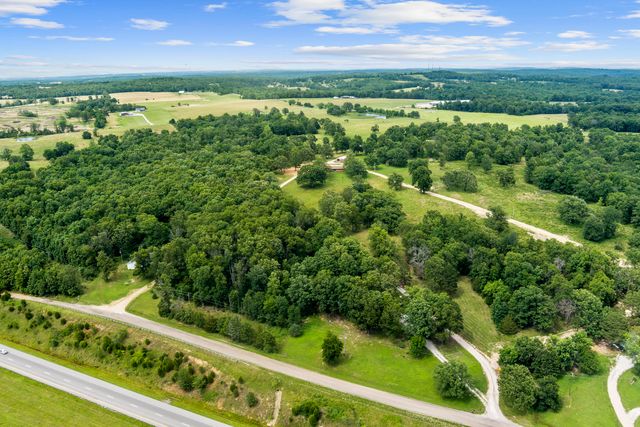 11899 Country Aire Lane, Mountain Grove, MO 65711