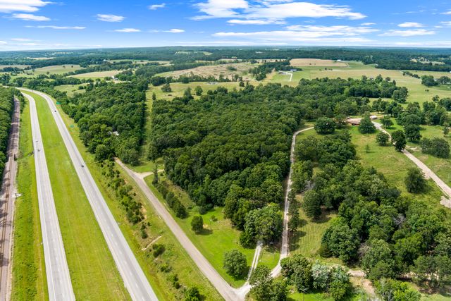 11899 Country Aire Lane, Mountain Grove, MO 65711