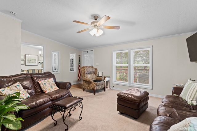 11899 Country Aire Lane, Mountain Grove, MO 65711