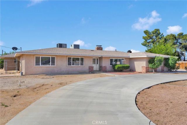 19949 Rimrock Road, Apple Valley, CA 92307